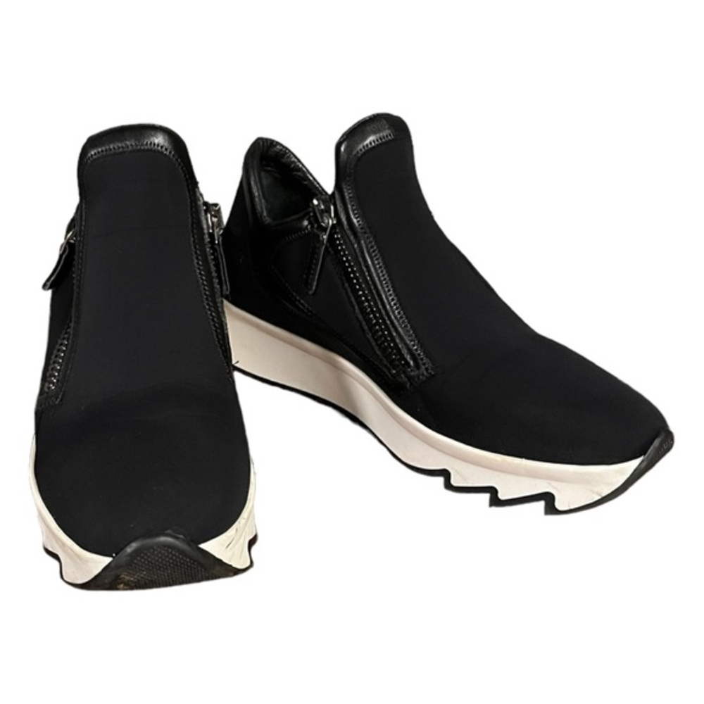 Andre Assous women’s Rhonda fashion sneakers  Black EU40 US9.5